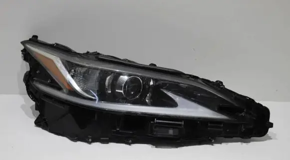 Lexus ES VII XZ10 Headlight/headlamp