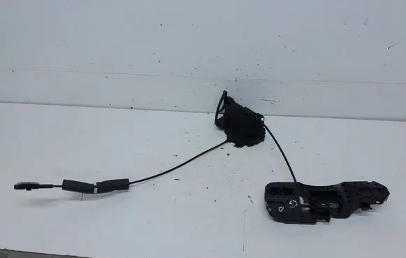Renault Scenic III - Grand scenic III Rear door lock 825020033R 806060041R