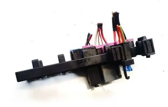 Volkswagen PASSAT B6 Fuse box set 1k1937503