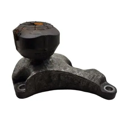 Audi A6 S6 C6 4F Engine mounting bracket 4F0199343M