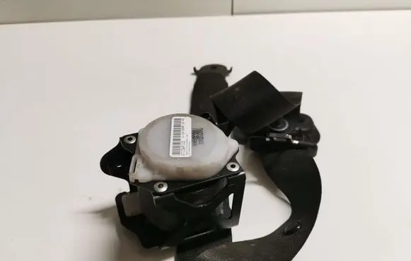 BMW X5 E70 Front seatbelt 9146036