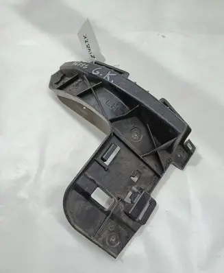 Opel Zafira C Rear bumper mounting bracket 13300742