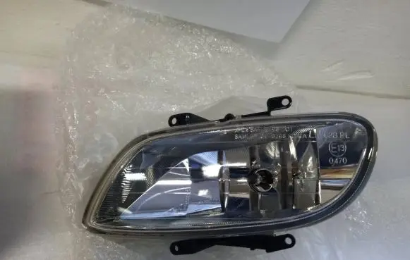 Hyundai Accent Front fog light 9220125000