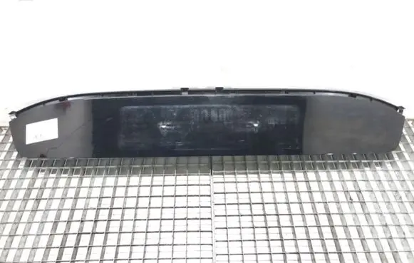 Tailgate/trunk spoiler