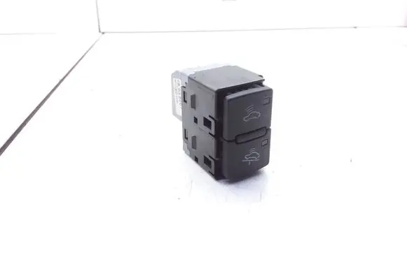 Audi Q7 4L Switch for retractable tow bar 4F0962109