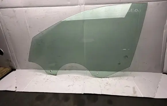 Seat Toledo IV (NH) Front door window glass four-door 43R001167 5JA845201E