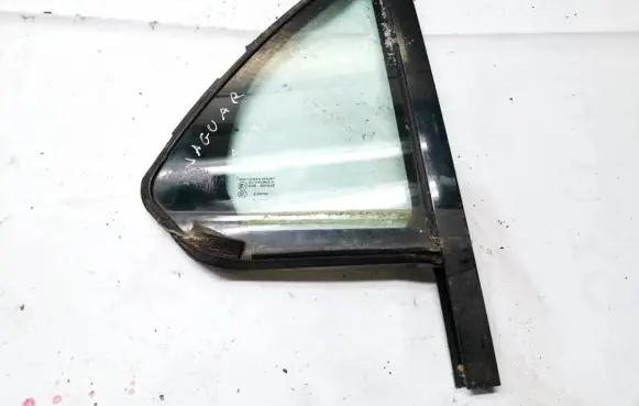 Jaguar XJ X350 Rear side window