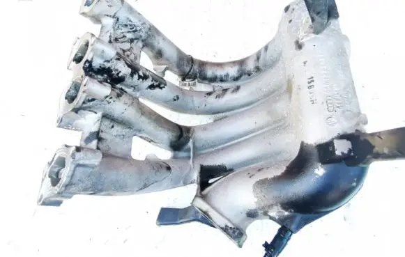 Audi A4 S4 B5 8D Intake manifold 050133223d