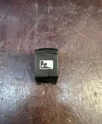 Seat Alhambra (Mk1) Electric window control switch 7M3959856A YM2114A157C