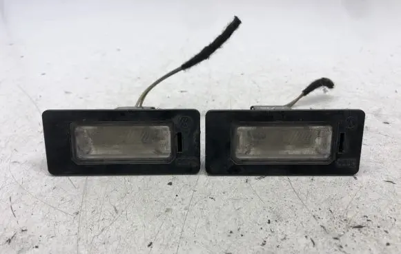 Skoda Superb B6 (3T) Number plate light 8T0943021