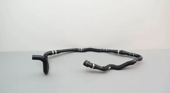 BMW 1 F40 Coolant pipe/hose 6832801 6832803