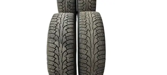 Volkswagen Transporter - Caravelle T5 R16 C winter/snow tires with studs 7H0601027C