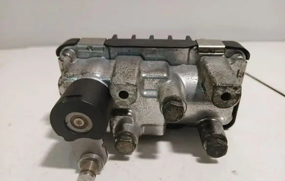 Chrysler 300 - 300C Turbo charger electric actuator 810061910702