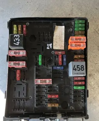 Volkswagen Caddy Fuse module 1K0937124K 31418986 031418986