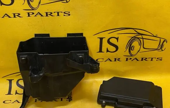 Mercedes-Benz CLS C257 Fuse box cover A2055402328