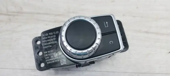 Multifunctional control switch/knob