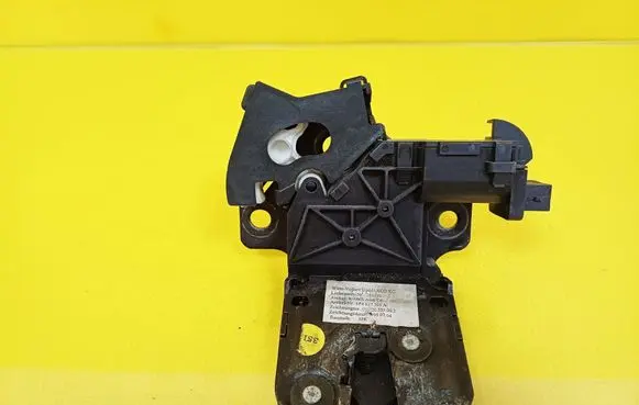 Audi A6 S6 C6 4F Tailgate/trunk/boot lock/catch/latch 8P4827505A
