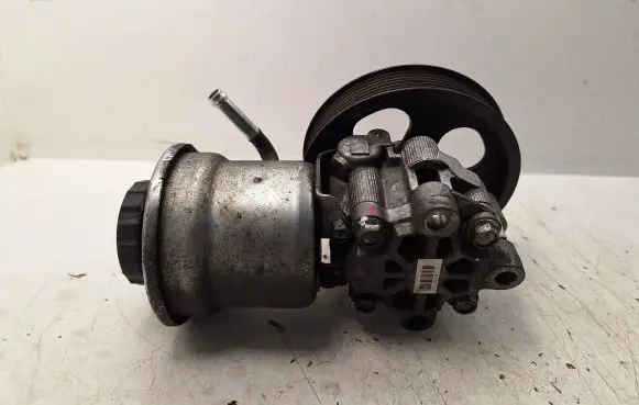 Toyota Avensis T250 Power steering pump 4431005120