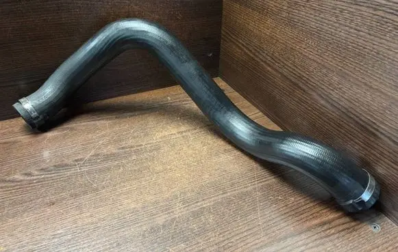 Opel Vivaro Intercooler hose/pipe 8200208510 91167975
