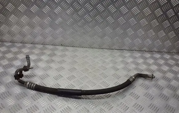 Volkswagen PASSAT B4 Air conditioning (A/C) pipe/hose