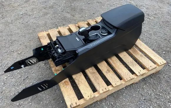 Ford Explorer V Center console BB53-78045A06