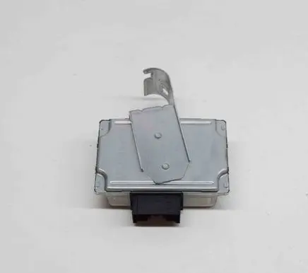 Ford Focus Voltage converter/converter module BV6T14B526BC 0199DC1026