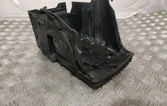 Volvo XC60 Battery box tray 30716841 31294078