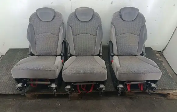 Peugeot 807 Second row seats 