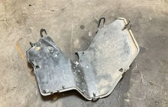 Ford Fiesta Other engine bay part 8M5R7222AA PIR1007 M738A