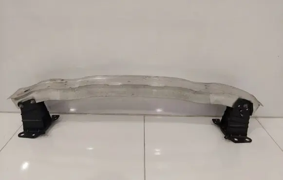 Audi A3 S3 8P Front bumper cross member 8P0807113B