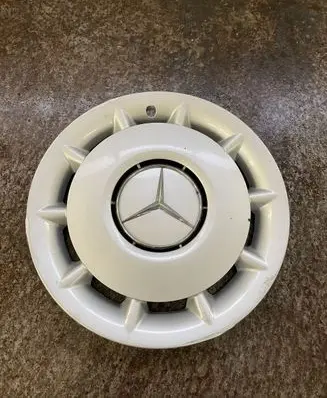 Mercedes-Benz C W202 R15 wheel hub/cap/trim 2024010224