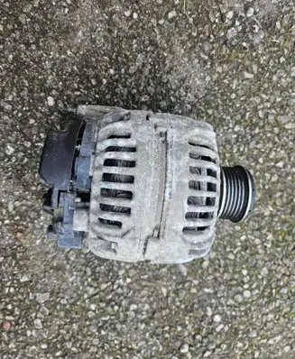 Skoda Fabia Mk2 (5J) Generator/alternator 028903028E 028903028