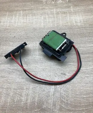 Renault Clio II Heater blower motor/fan resistor 654758Z 300698