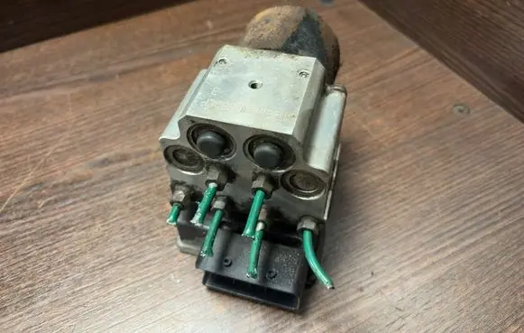 Renault Master II ABS Pump 54084794 54084794A