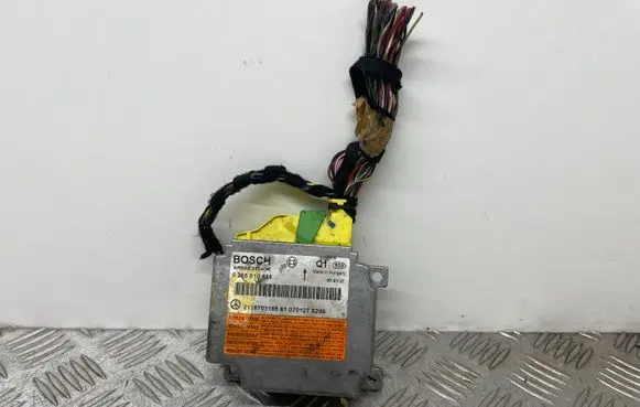 Mercedes-Benz E W211 Airbag control unit/module 2118701185 0285010146