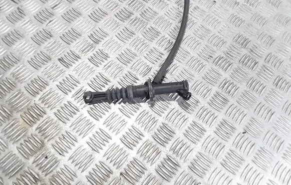 Clutch slave cylinder
