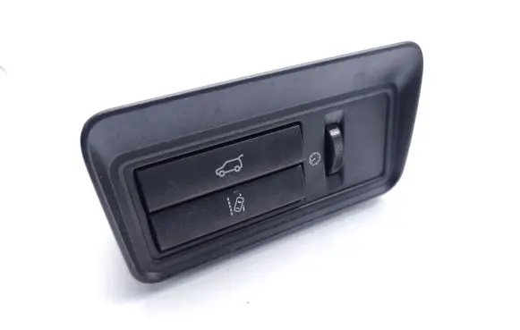 Land Rover Range Rover Evoque L538 Tailgate opening switch EJ3211654DA