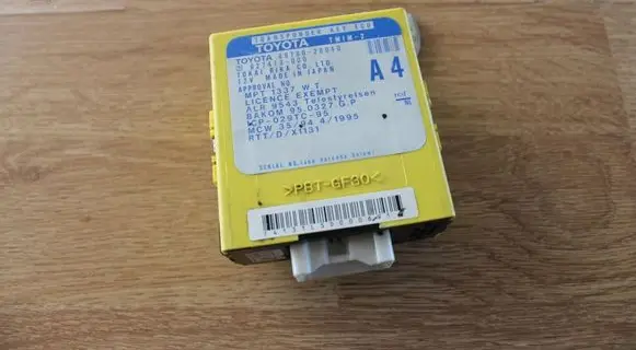 Toyota Carina T190 Door central lock control unit/module 8978020040 627413000