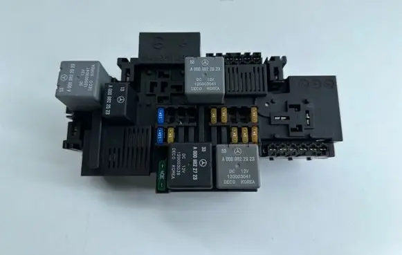 Mercedes-Benz GLC X253 C253 Fuse module A2229063202 50W211F04 173757179