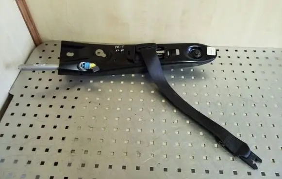 Volvo XC90 Front seatbelt 30662726