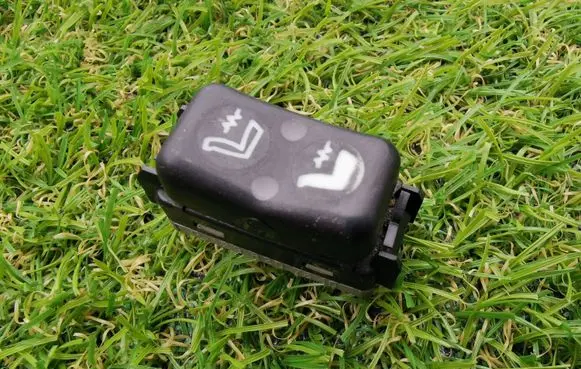 Mercedes-Benz S W126 Seat heating switch 1298207510