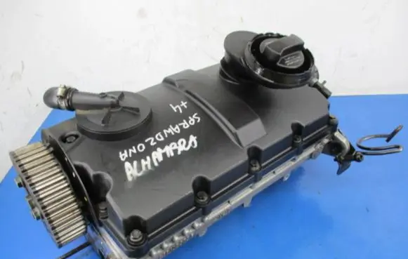 Seat Alhambra (Mk1) Engine head 038103373R