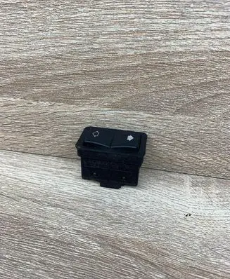 BMW 5 E39 Electric window control switch 8368974