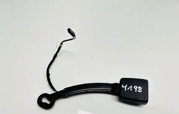 Volkswagen PASSAT B8 Front seatbelt buckle 3G0857755d