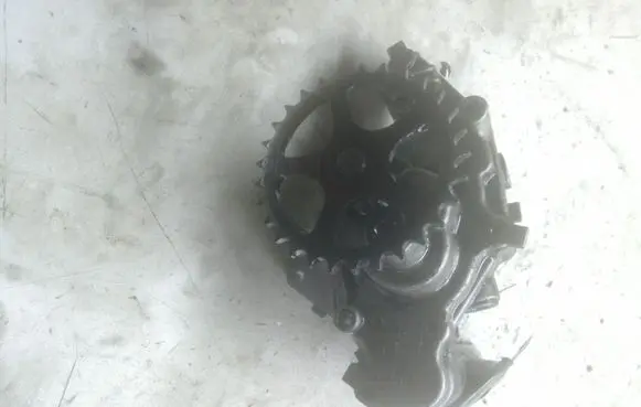 Citroen C8 Oil pump YD00084180 15101
