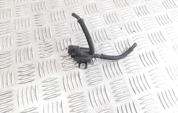 Toyota Avensis T250 EGR thermostat 258600R010
