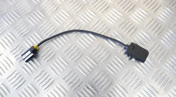 Audi Q5 SQ5 USB socket connector 4F0051510AL