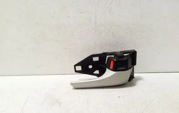 Toyota Prius (XW30) Front door interior handle