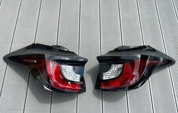 Toyota Yaris XP210 Rear/tail lights set K0-11