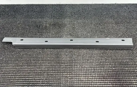 Mercedes-Benz Vaneo W414 Rear sill trim cover 4146860374